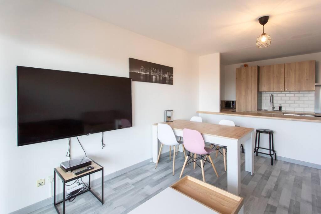 L41 Suite Paladium 8Pax 4Rooms Balcony Wifi Ac Nice Exterior foto